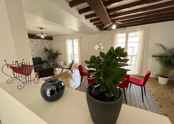 Apartment Spacieuse Maison De Avec Garage Prive Ferme Ay-Champagne